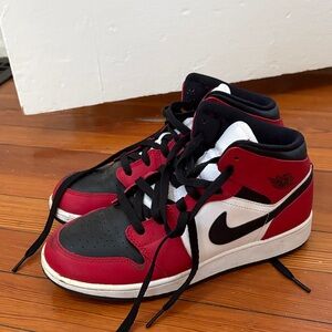 Nike Kids Black and Red Sneakers